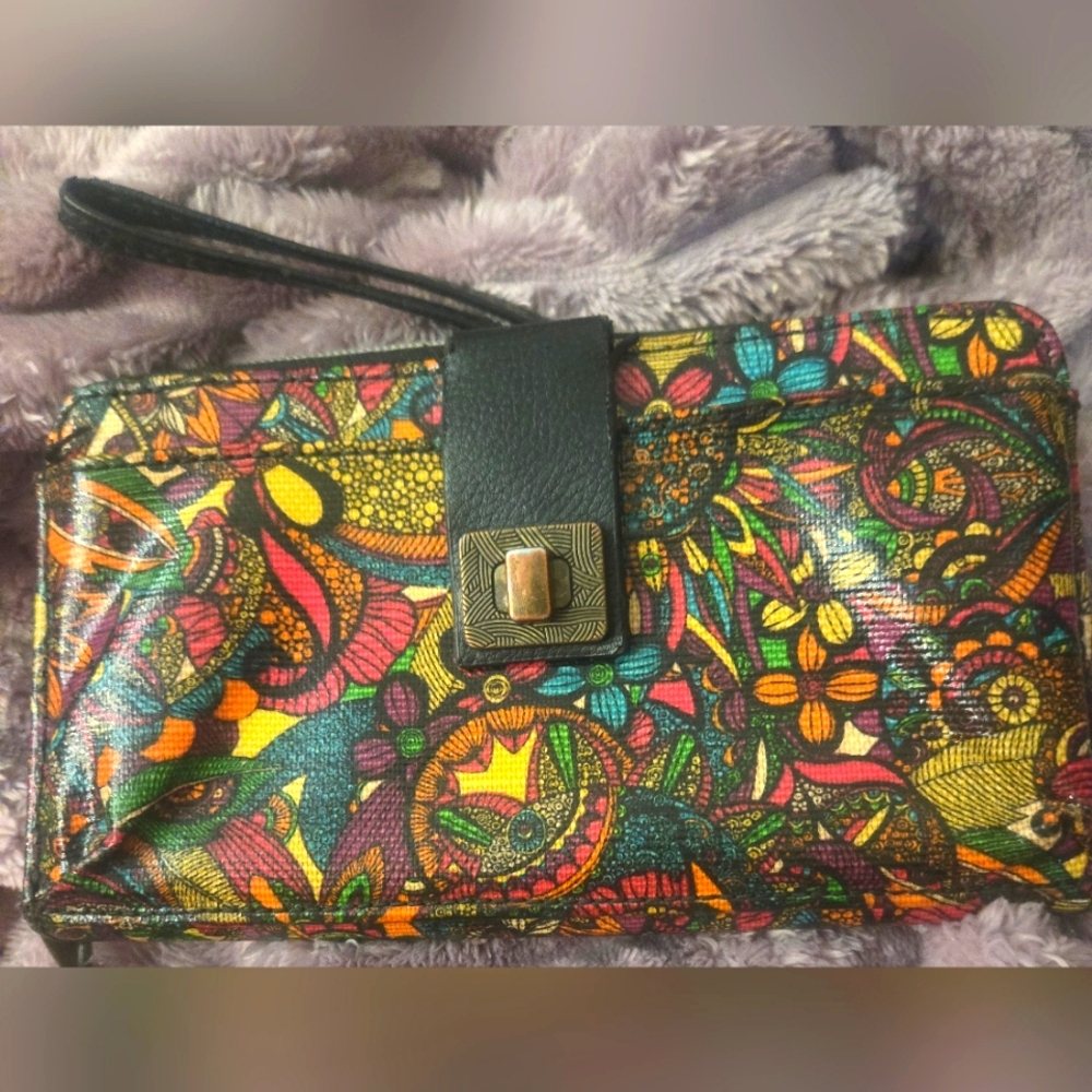 Sakroots Large Smartphone Wallet​